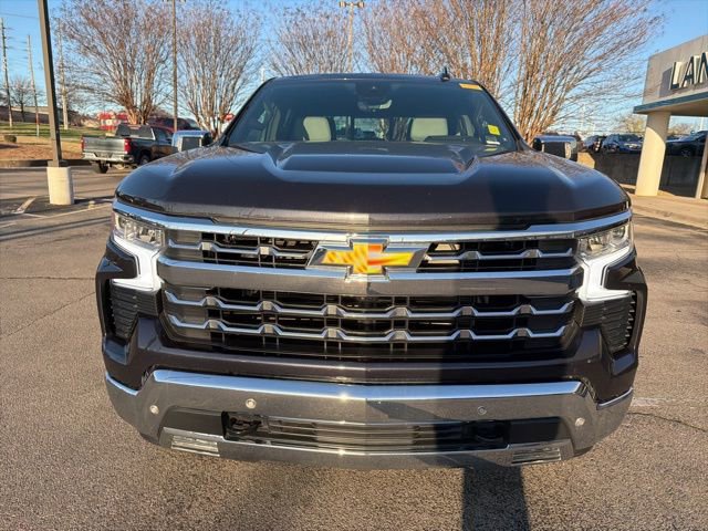 Used 2022 Chevrolet Silverado 1500 LTZ w/ Technology Package image 8