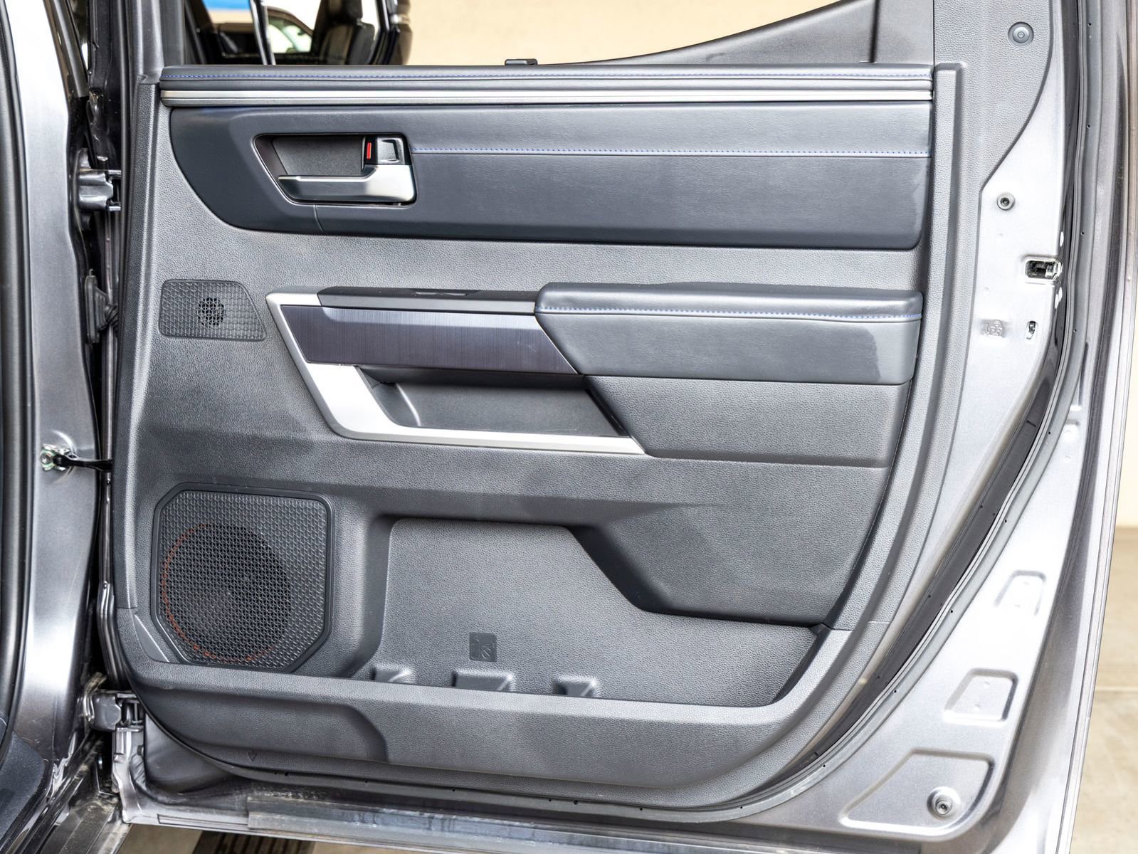 Used 2022 Toyota Tundra Platinum w/ Advanced Package image 23