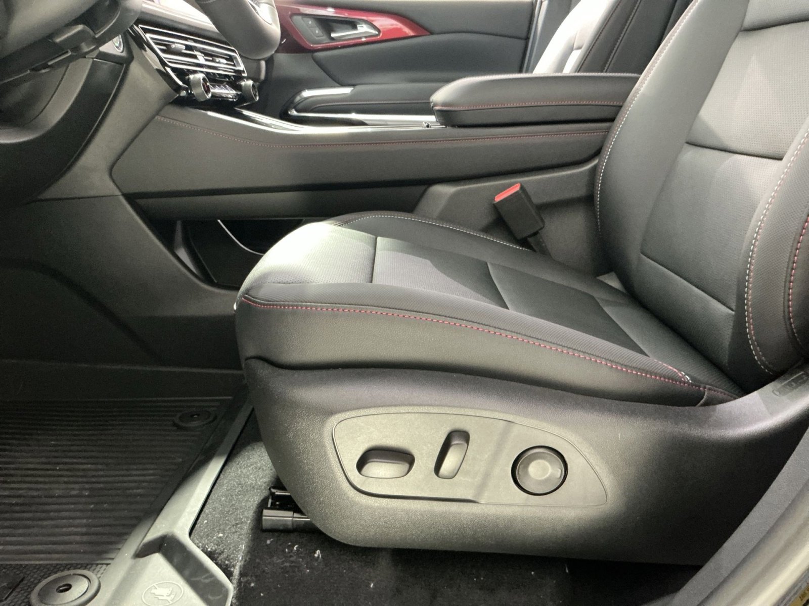 New 2026 Chevrolet Traverse Z71 w/ Enhanced Driving Package image 22