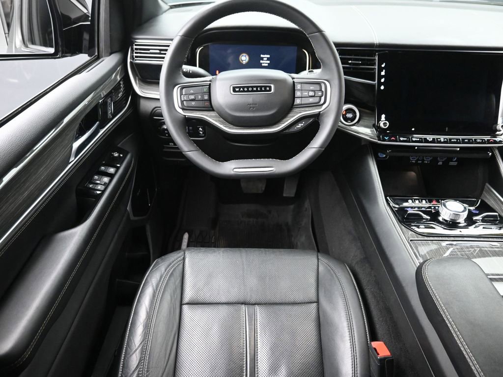 Used 2022 Jeep Wagoneer Series III w/ Premium Group I image 12