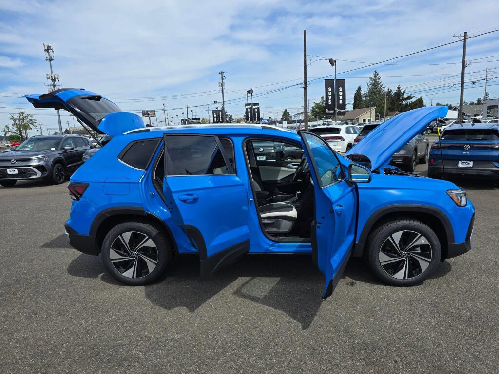 New 2026 Volkswagen Taos SE AWD/4WD image 18
