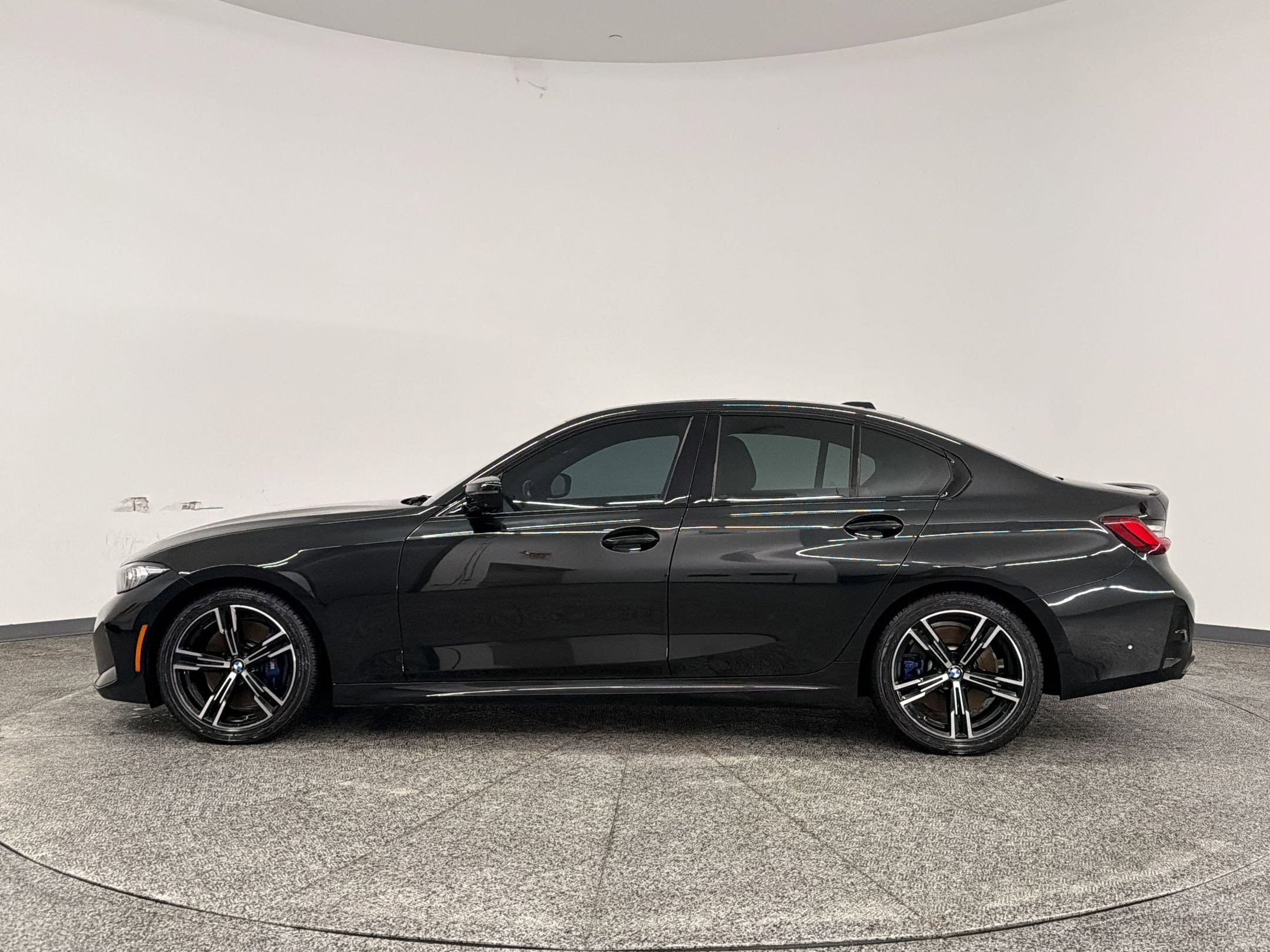 Used 2023 BMW M340i RWD image 2