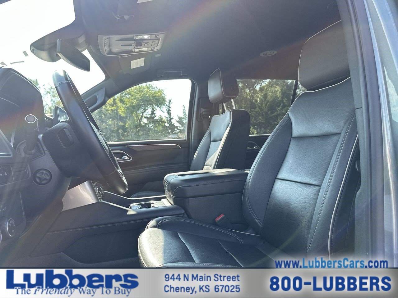 Used 2023 Chevrolet Suburban Premier image 11