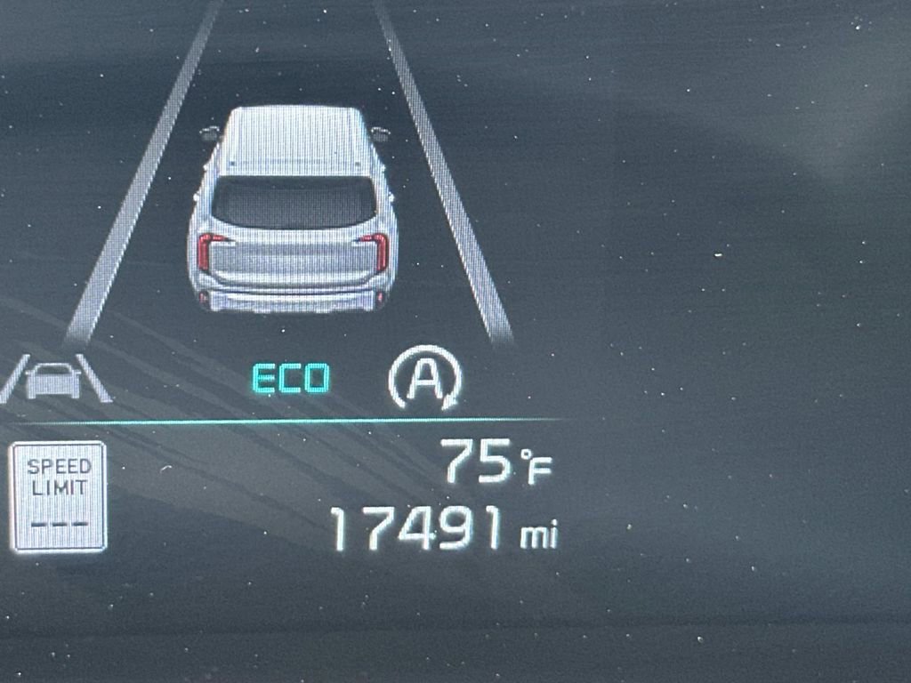 Used 2024 Kia Telluride S w/ S Sunroof Package image 19