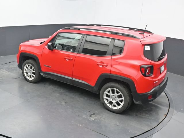 Used 2023 Jeep Renegade Latitude w/ Premium Group AWD/4WD image 48