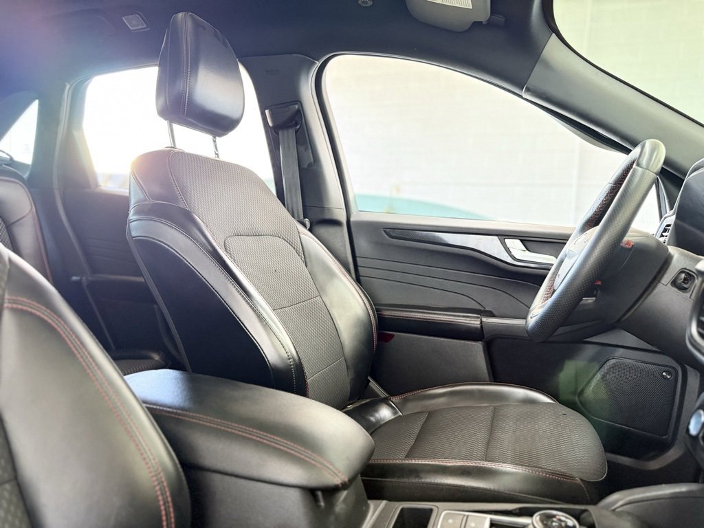Used 2023 Ford Escape ST-Line Select w/ Tech Pack #2 image 28