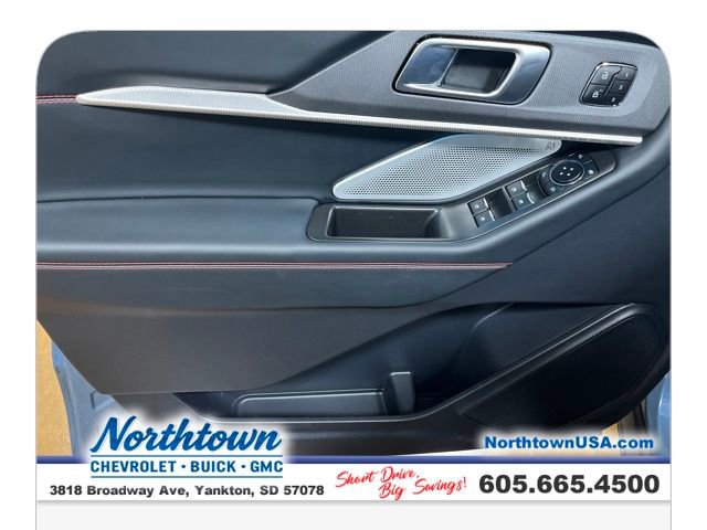 Used 2025 Ford Explorer ST image 10