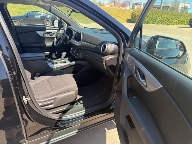 Used 2022 Chevrolet Blazer LT FWD image 22
