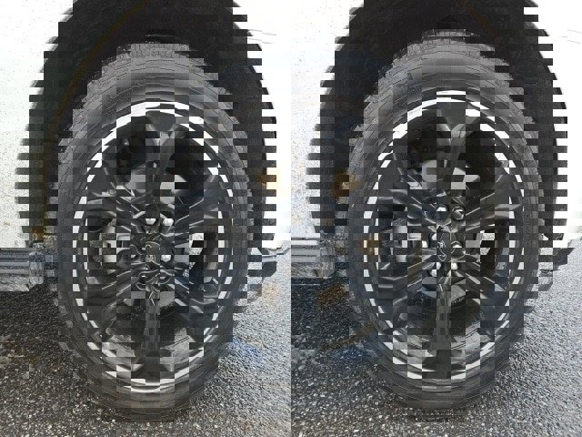 Used 2024 Ford Expedition Limited image 30