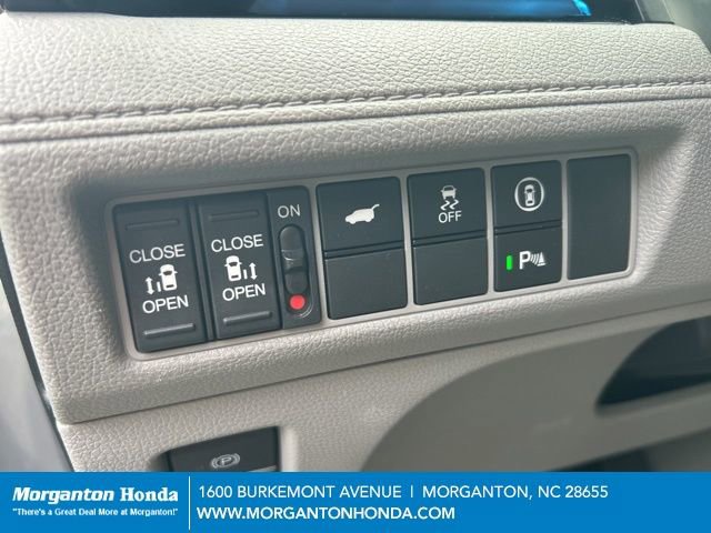 Used 2024 Honda Odyssey Elite image 19