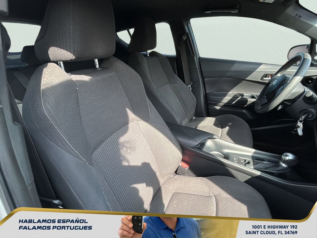 Used 2019 Toyota C-HR LE image 33