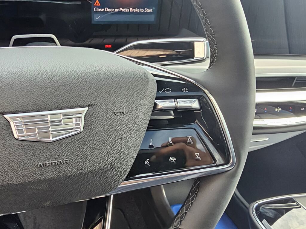 New 2026 Cadillac Lyriq Luxury image 32