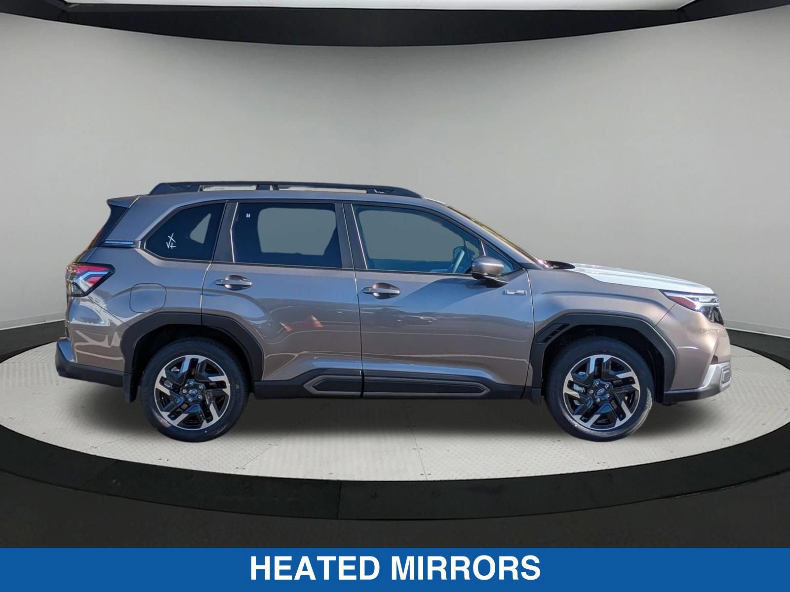 Used 2025 Subaru Forester Limited AWD/4WD image 2