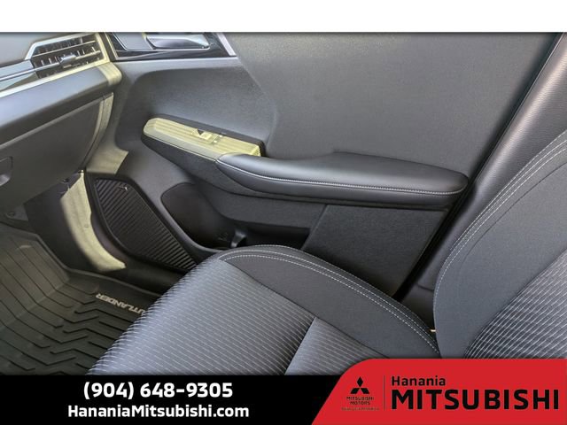 Used 2025 Mitsubishi Outlander ES image 18