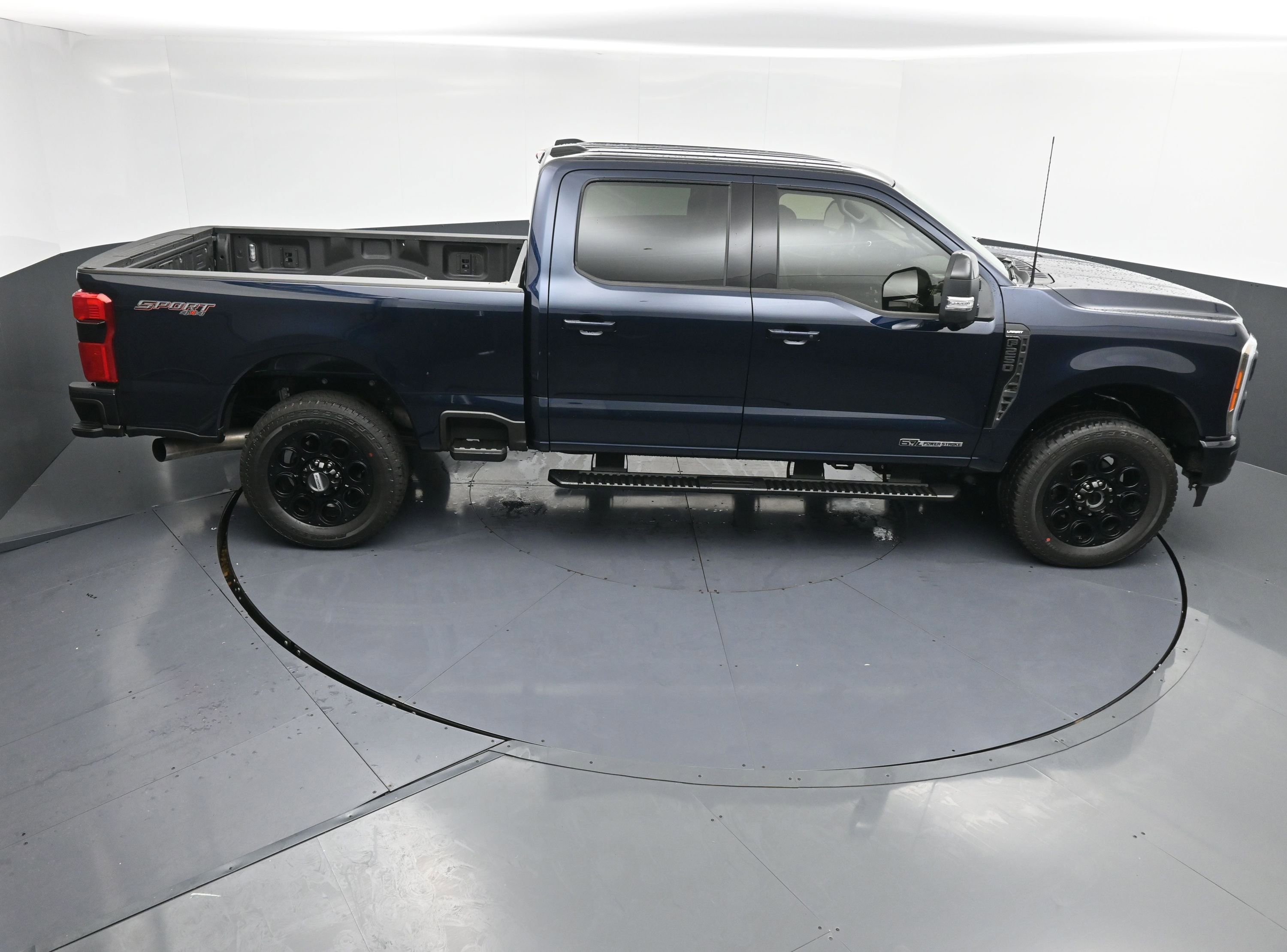 Used 2024 Ford F250 Lariat w/ Lariat Ultimate Package AWD/4WD image 43