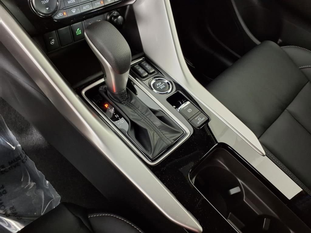 New 2025 Mitsubishi Eclipse Cross SEL image 18