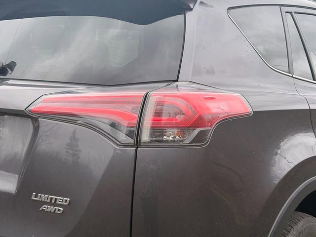 Used 2018 Toyota RAV4 Limited w/ All Weather Liner Package image 19