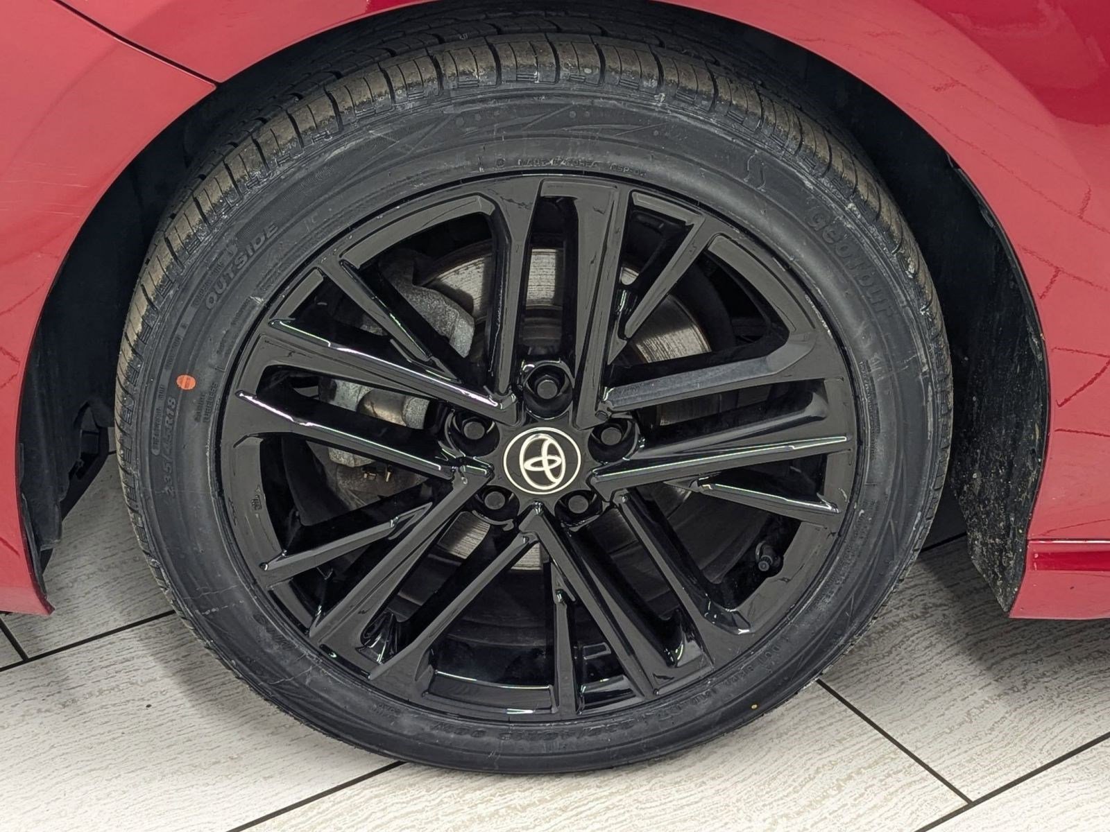 Used 2025 Toyota Camry SE image 9