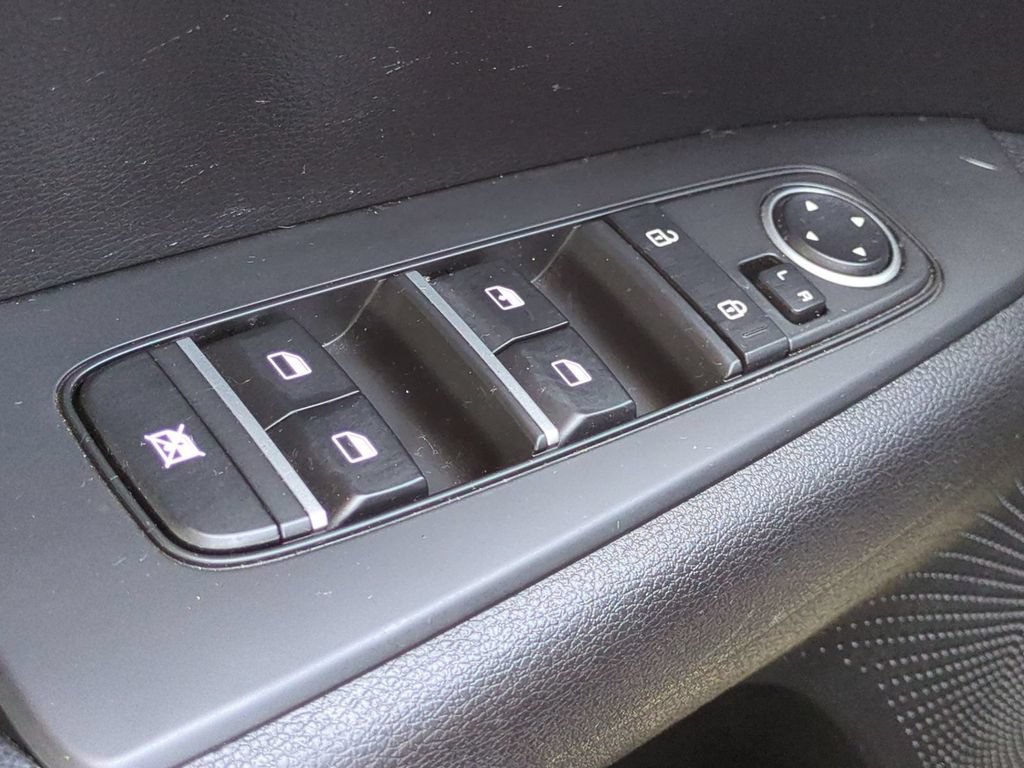 Used 2023 Kia Forte LXS w/ LXS Technology Package FWD image 20