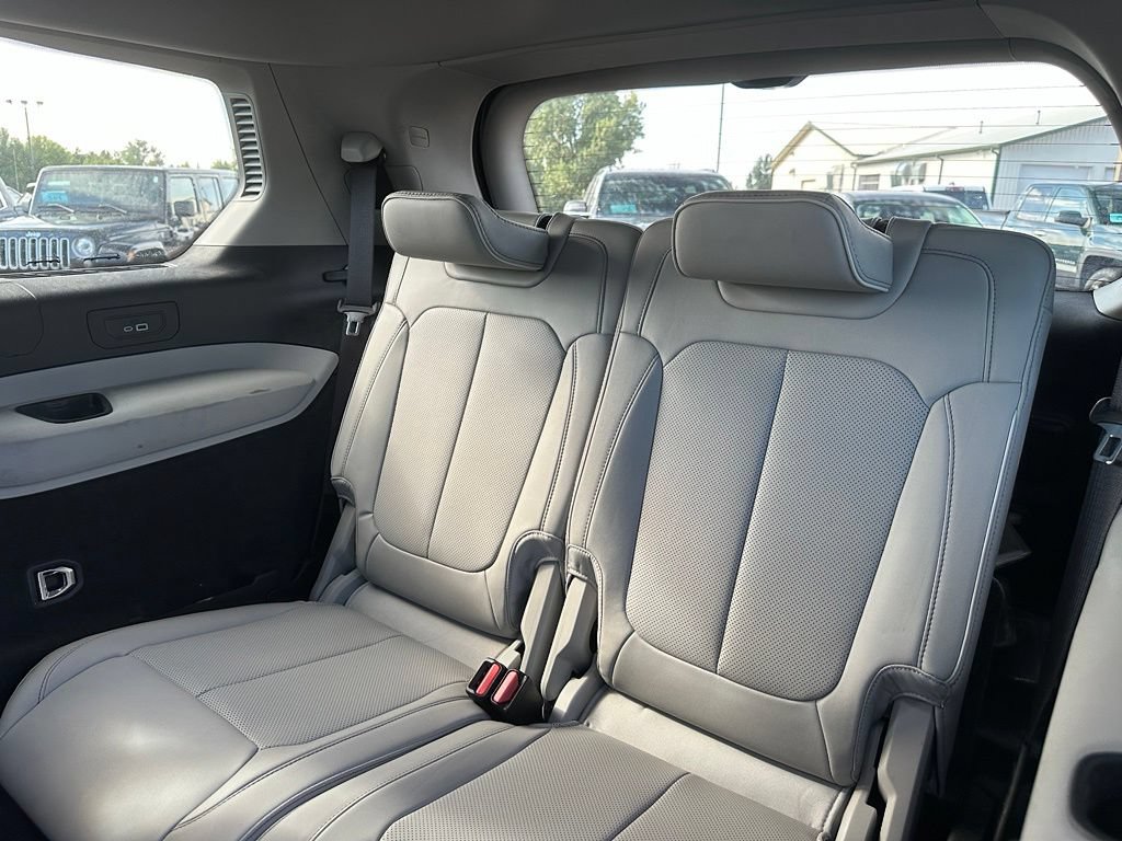 Used 2021 Jeep Grand Cherokee L Overland w/ Advanced Protech Group III AWD/4WD image 17