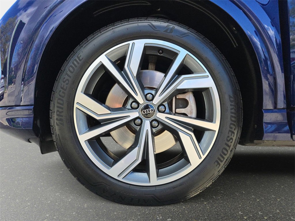 Used 2023 Audi Q4 e-tron Premium image 37