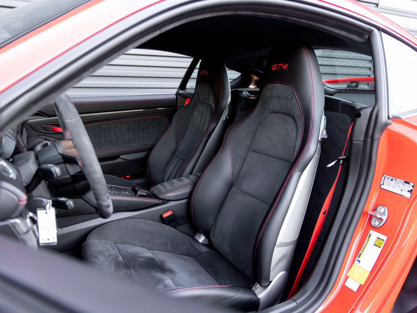 Certified 2020 Porsche 718 Cayman GT4 RWD image 5