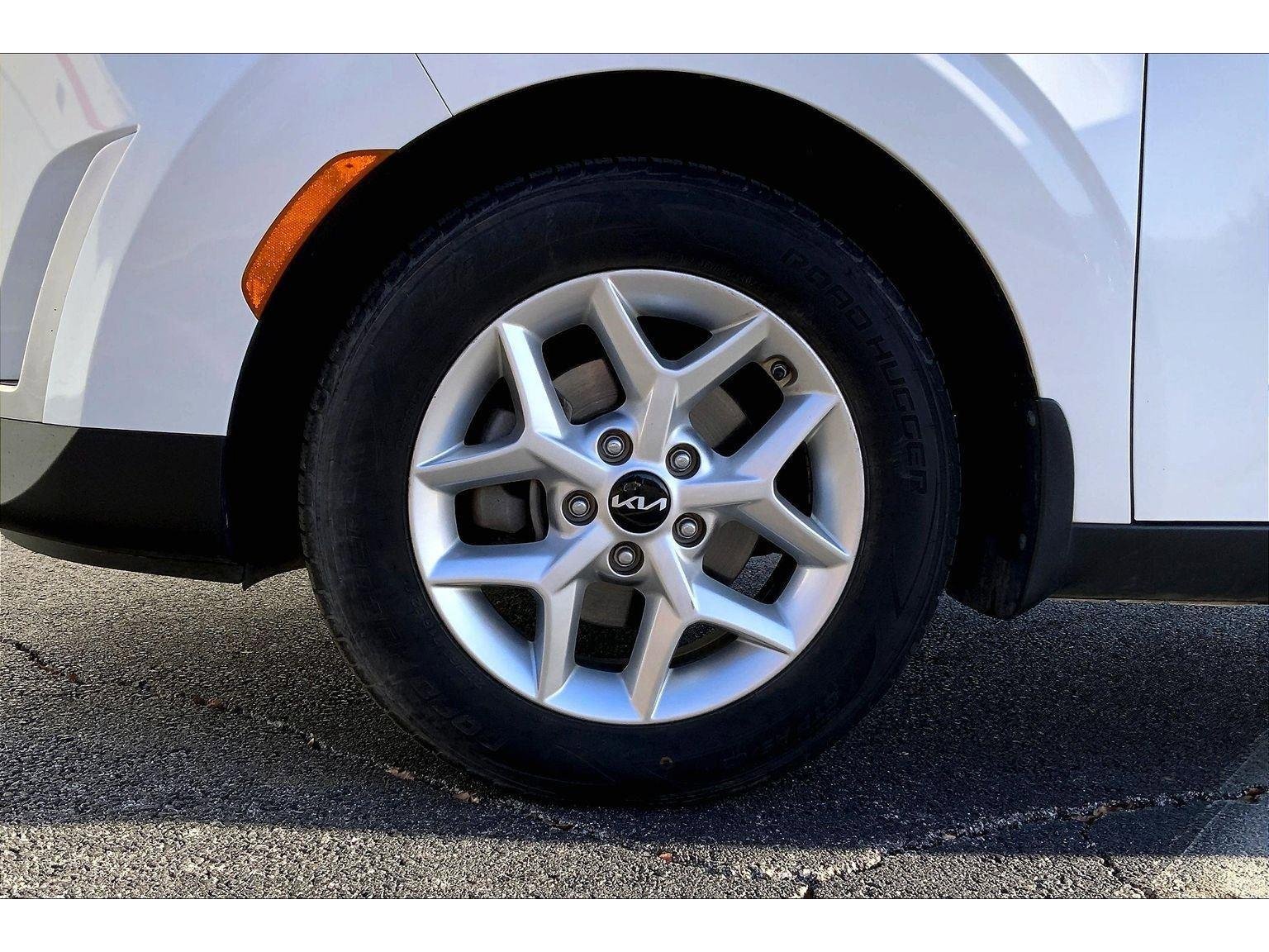 Used 2023 Kia Soul S image 9