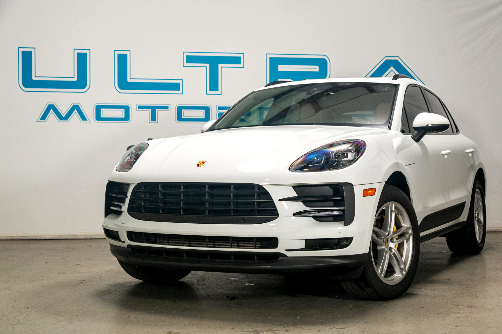 Used 2019 Porsche Macan w/ Premium Package Plus image 5