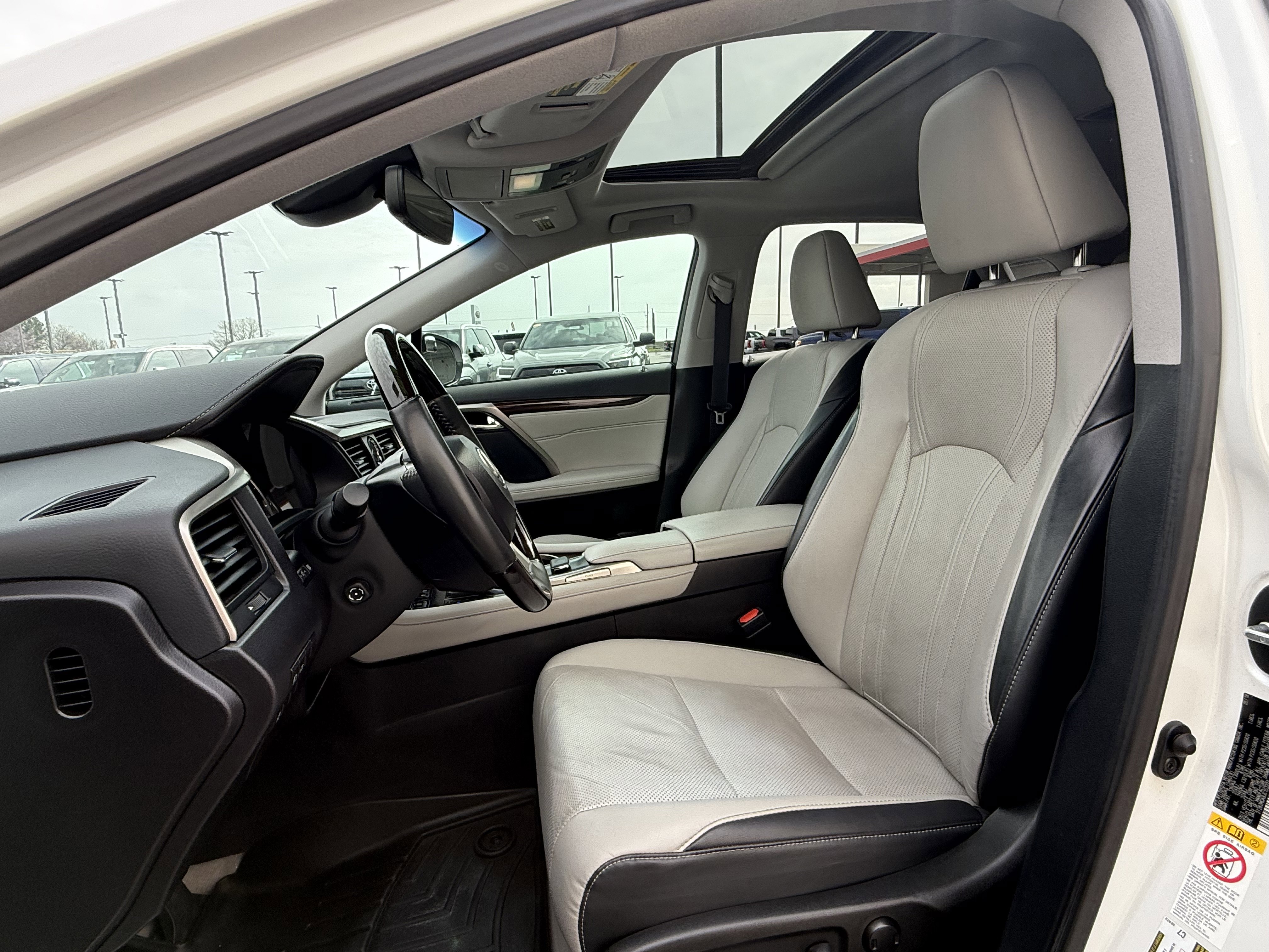 Used 2018 Lexus RX 350 AWD w/ Premium Package image 5