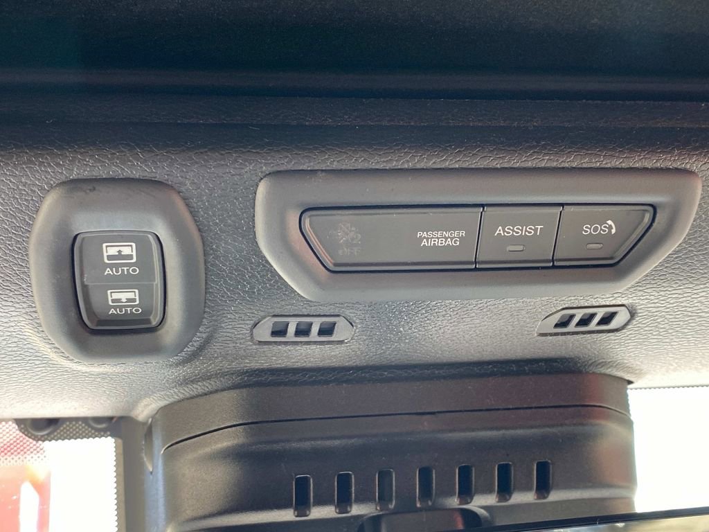 Used 2022 Jeep Wrangler Unlimited Sahara image 36