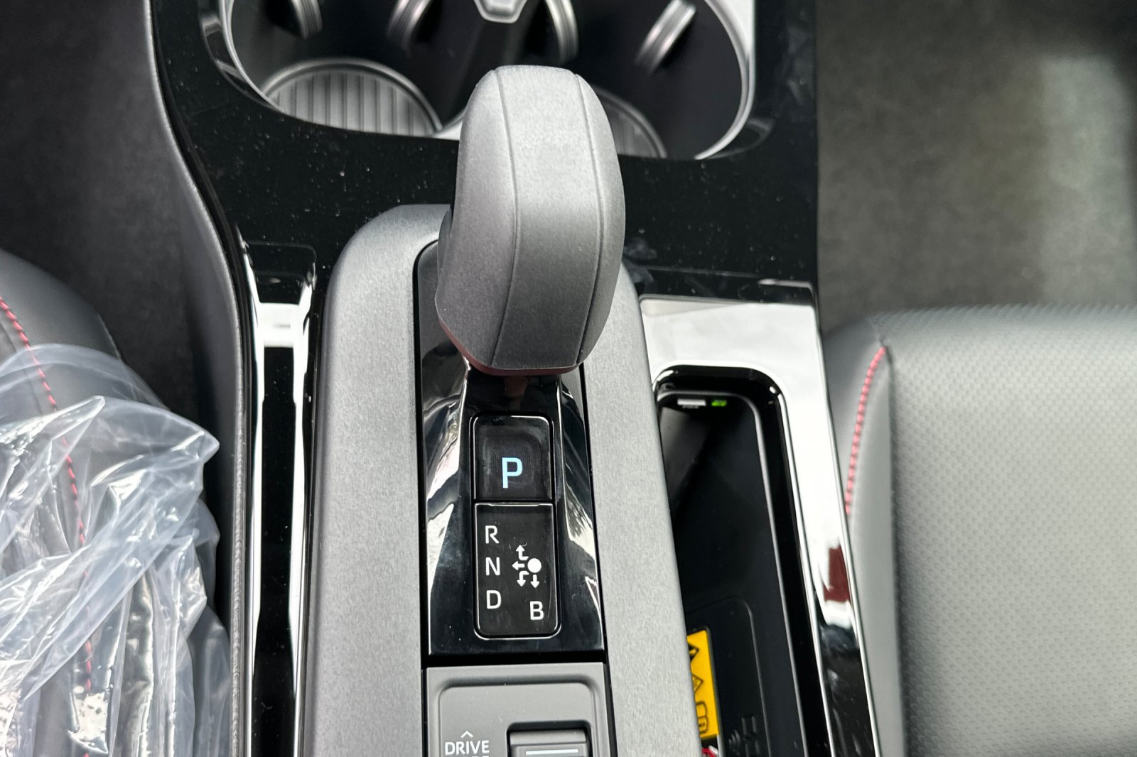 New 2027 Toyota Prius Plug-In Hybrid FWD image 17