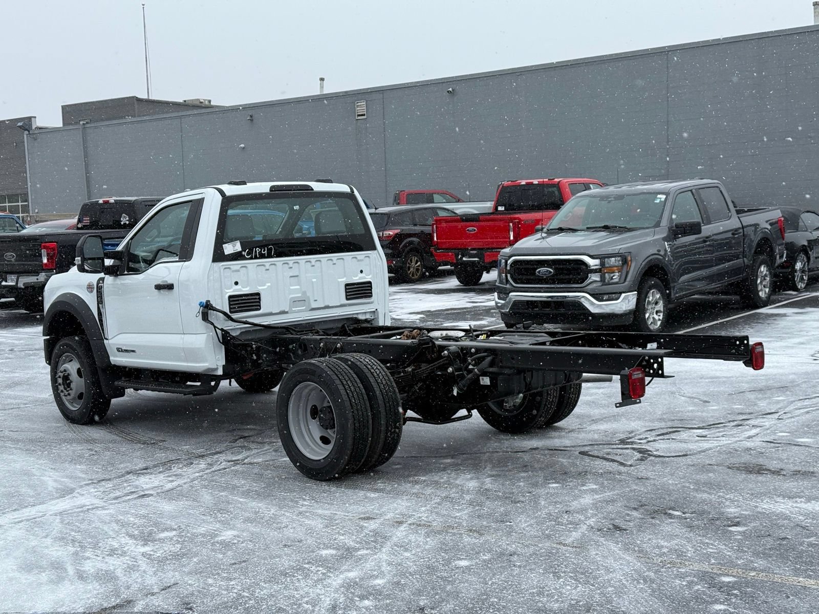 New 2026 Ford F550 2WD Regular Cab Super Duty image 3