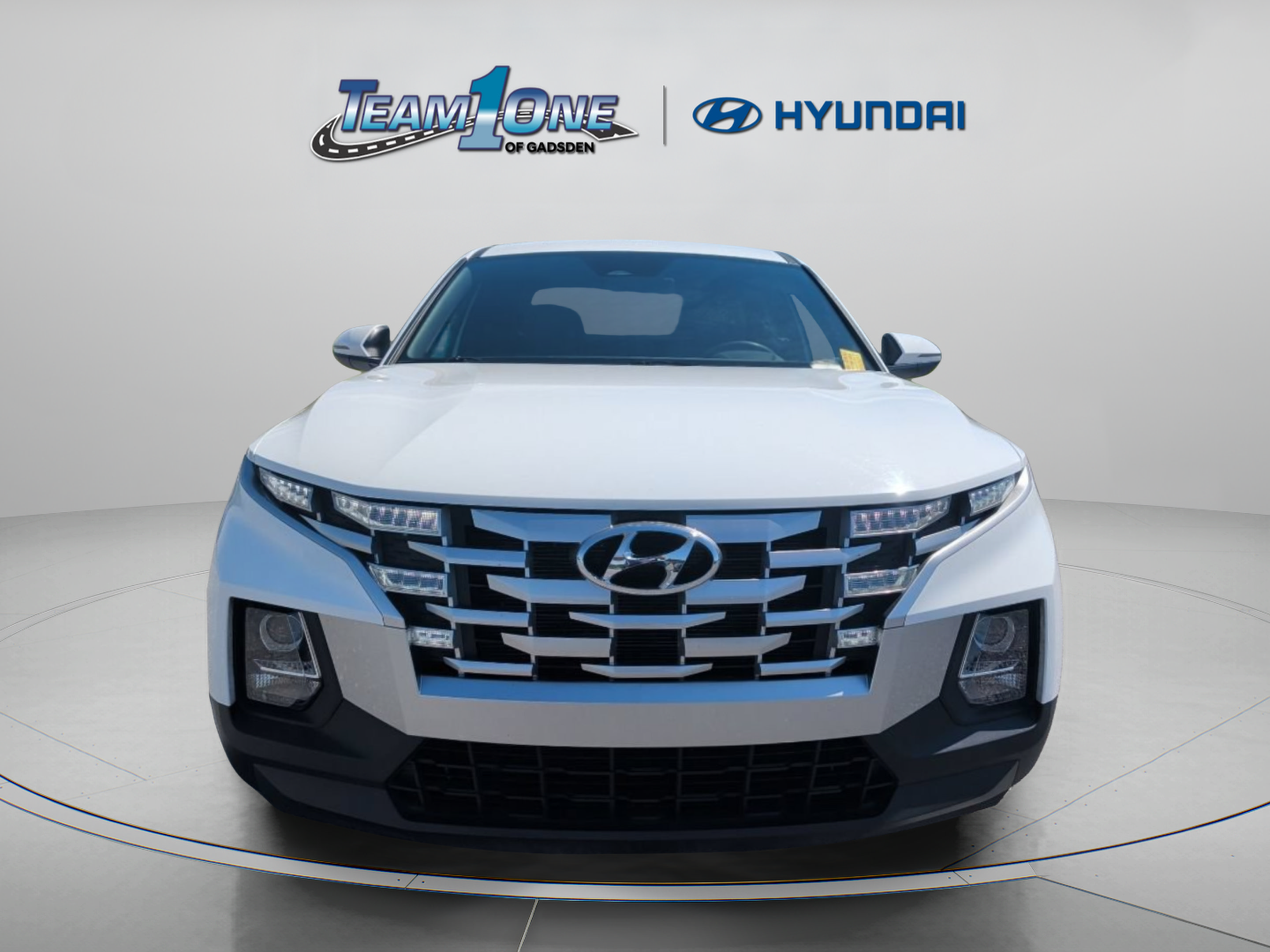 Used 2023 Hyundai Santa Cruz SEL AWD/4WD image 2