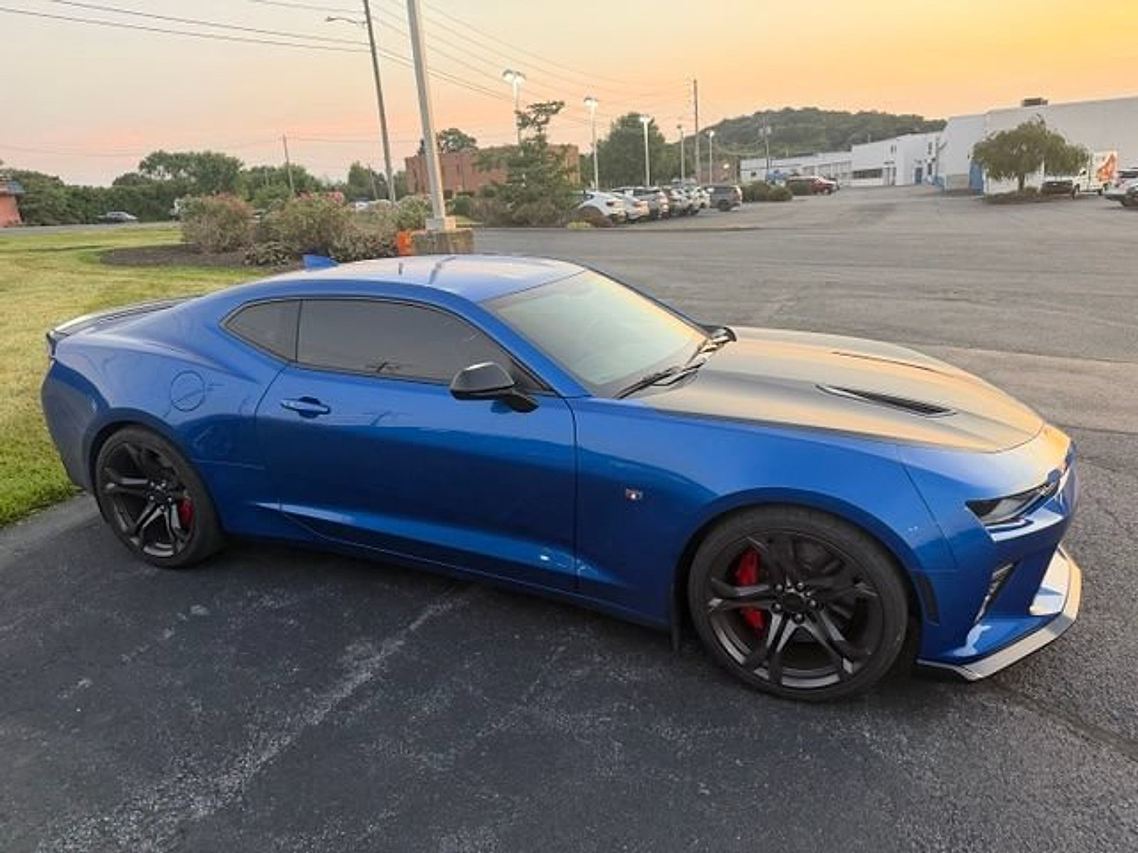 Used 2018 Chevrolet Camaro SS RWD image 7