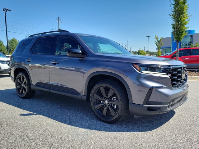 Certified 2025 Honda Pilot Black Edition image 3