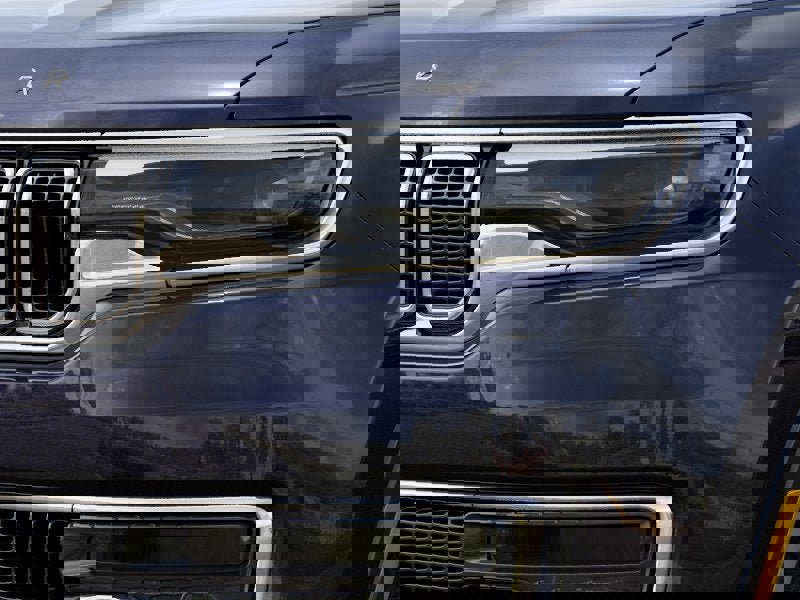 New 2025 Jeep Wagoneer 4WD w/ HD Trailer Tow Package image 27