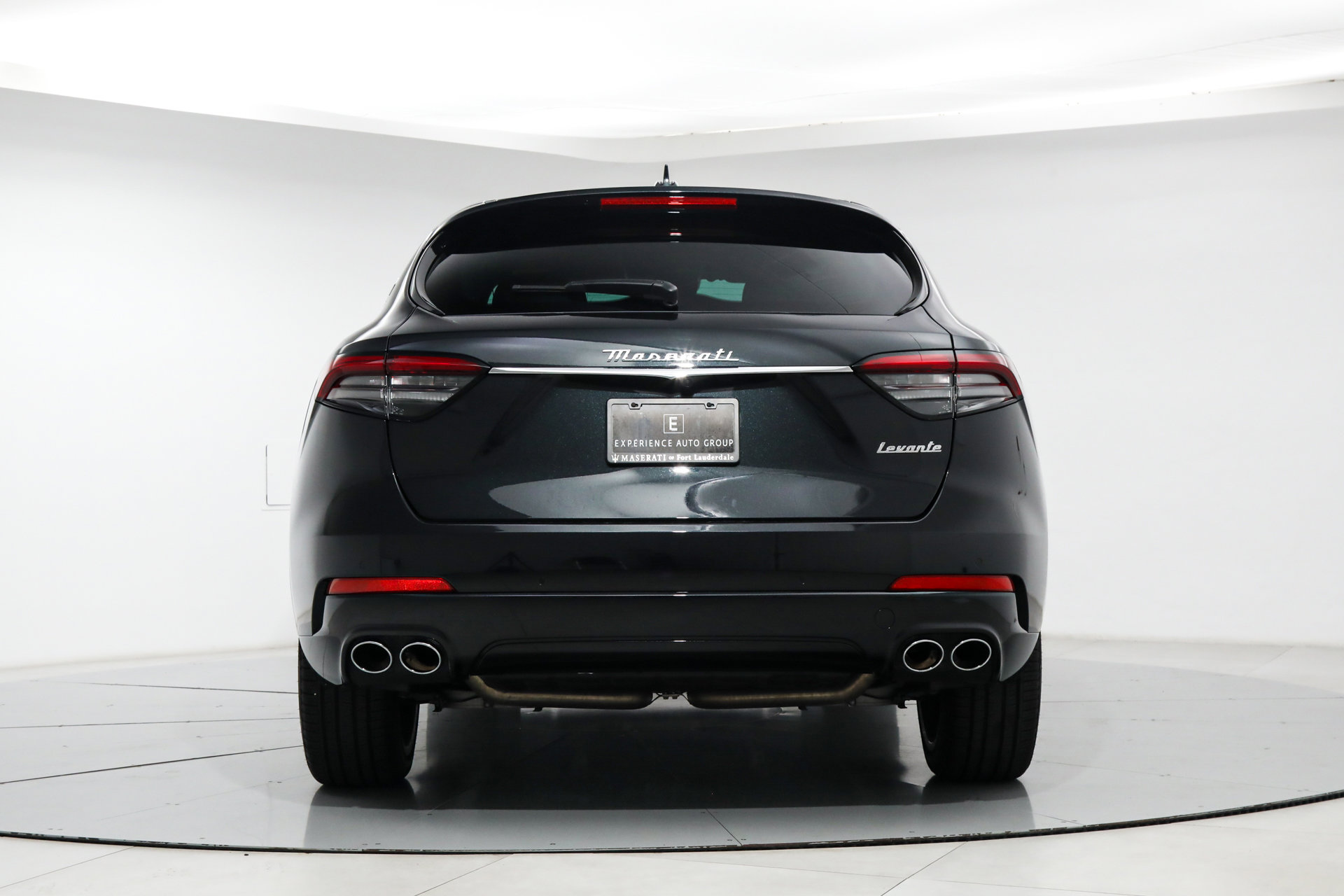 Certified 2023 Maserati Levante GT image 4