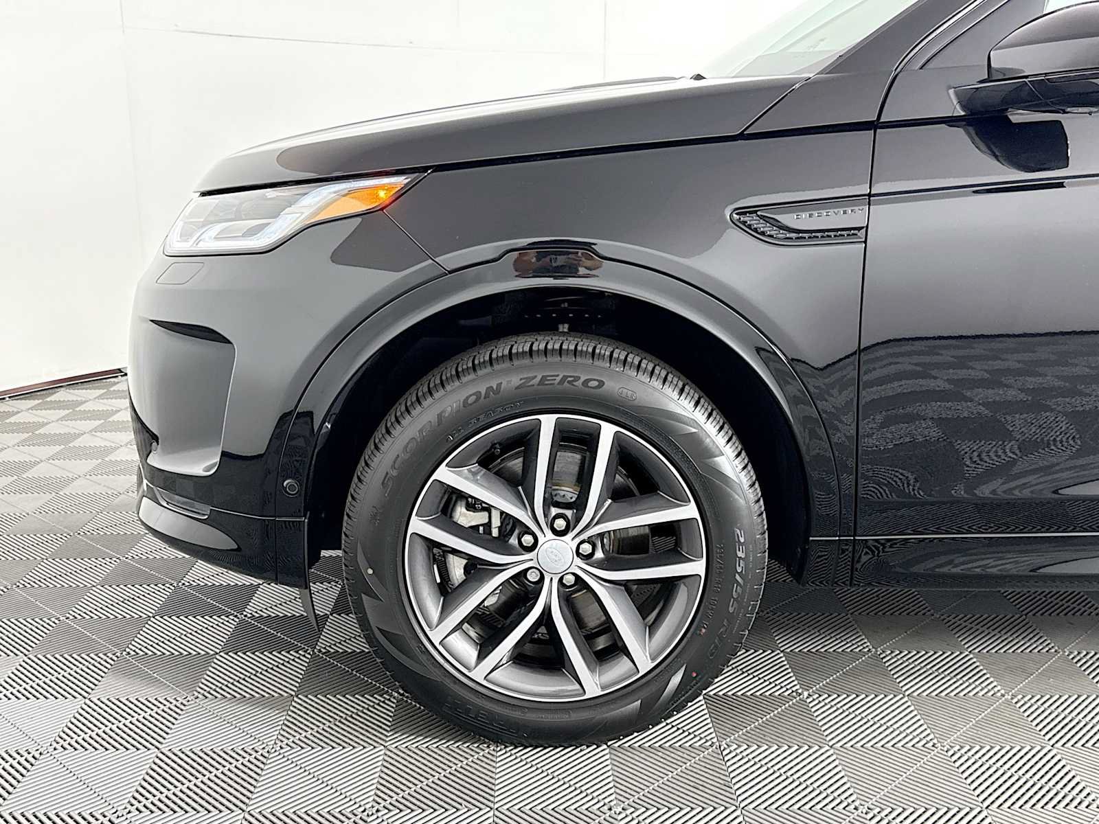New 2025 Land Rover Discovery Sport S AWD/4WD image 29