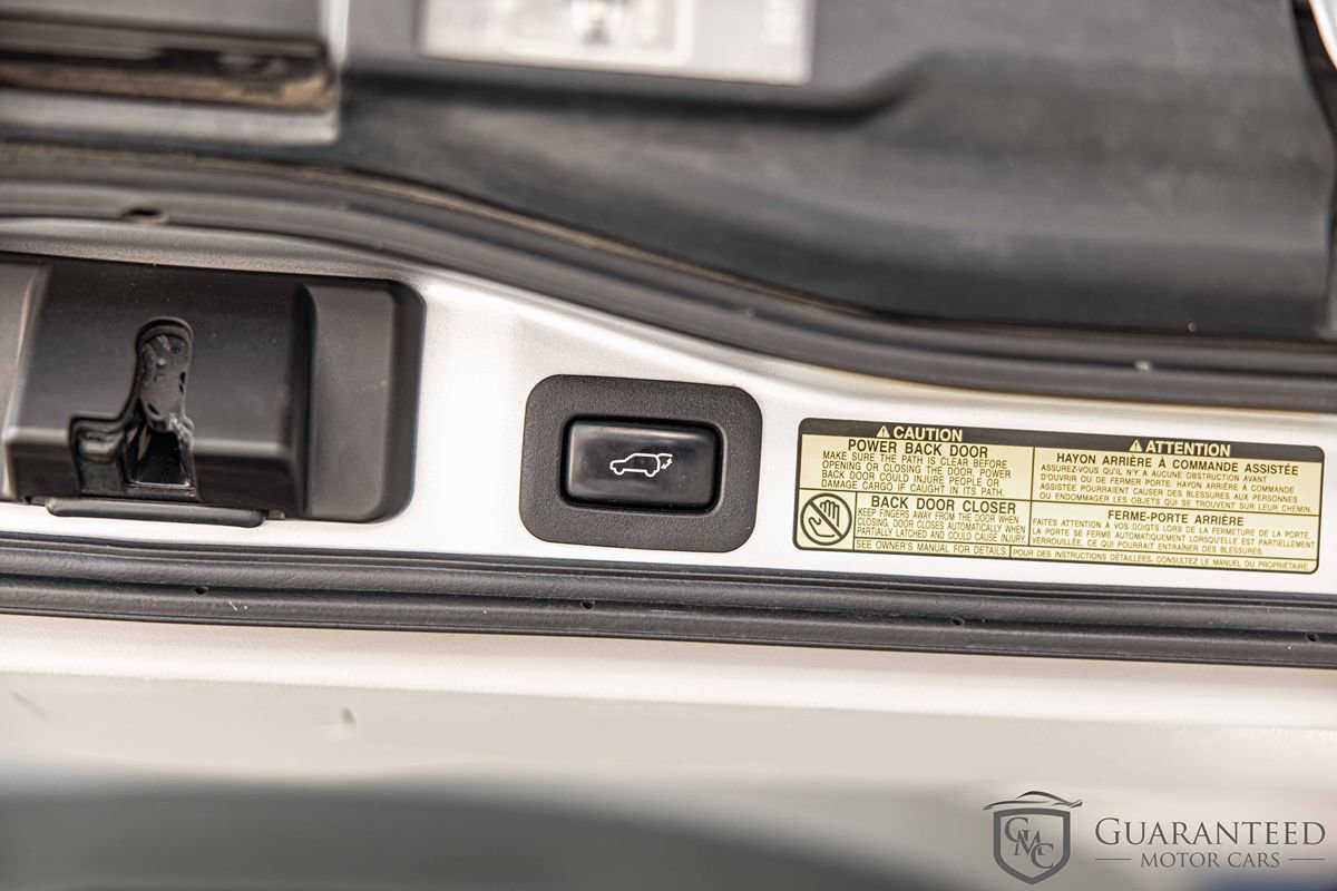 Used 2015 Lexus LX 570 4WD w/ Luxury Package image 17
