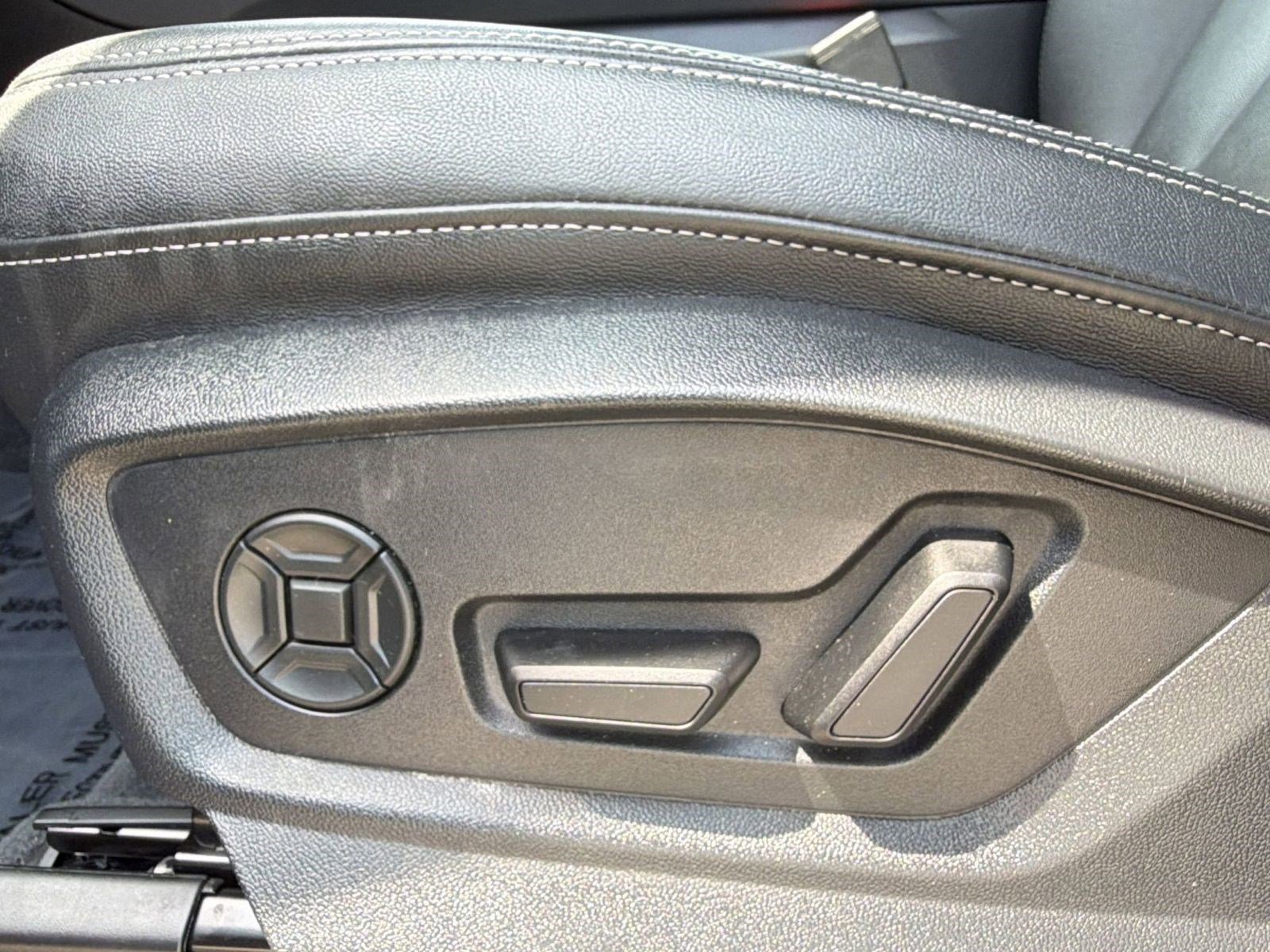 Used 2025 Audi Q7 2.0T Premium w/ Convenience Package AWD/4WD image 13