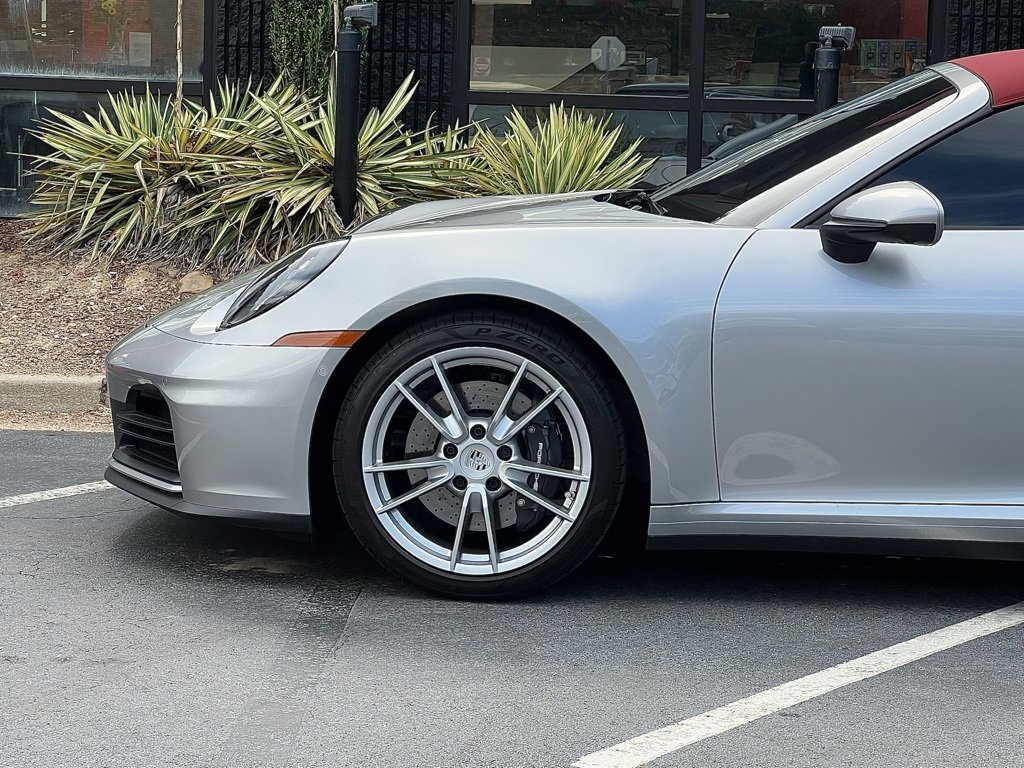 Used 2025 Porsche 911 Carrera image 14