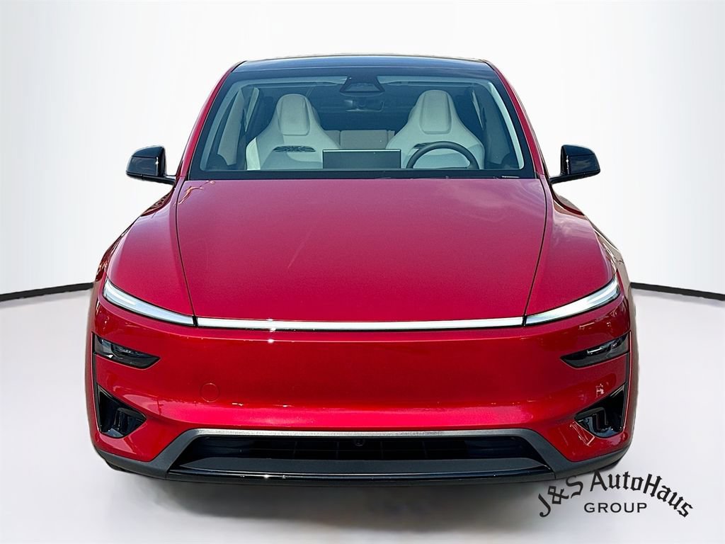 Used 2026 Tesla Model Y Performance image 2