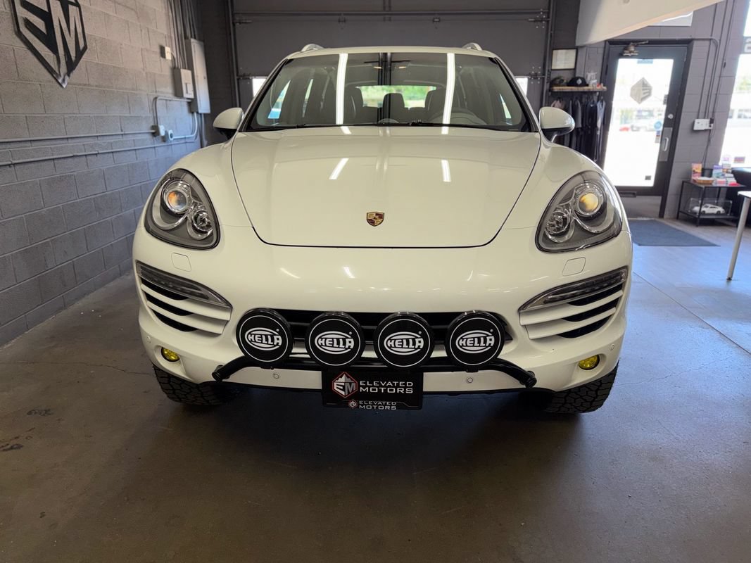 Used 2014 Porsche Cayenne Diesel Platinum Edition AWD/4WD image 3
