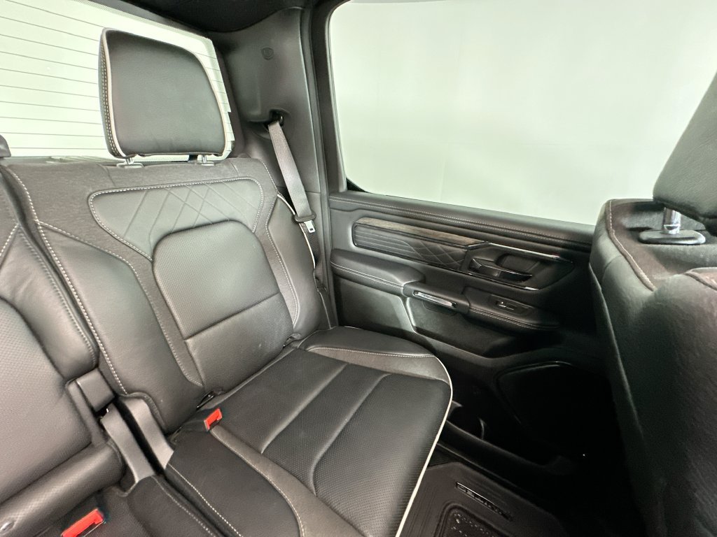 Used 2025 RAM 1500 Limited AWD/4WD image 14