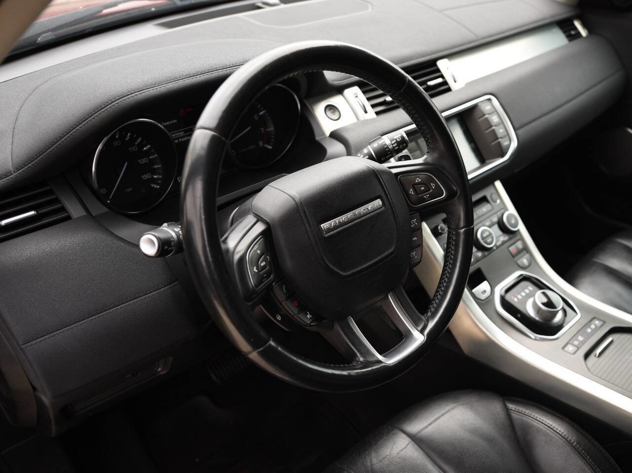 Used 2015 Land Rover Range Rover Evoque Pure Plus AWD/4WD image 12