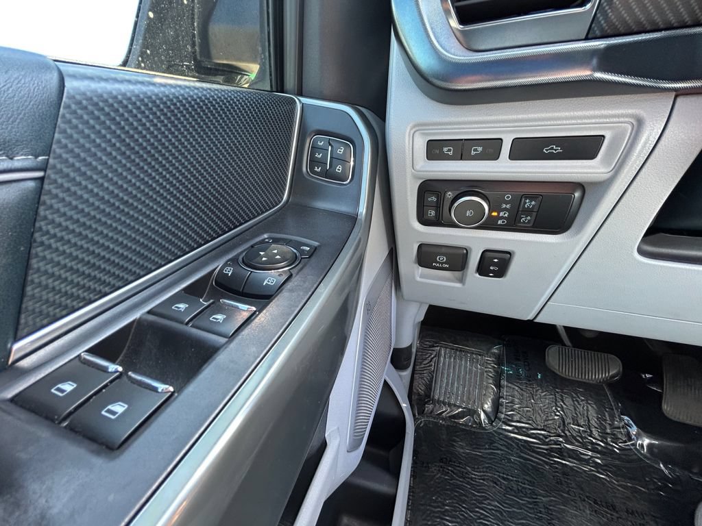 Used 2022 Ford F150 Limited AWD/4WD image 17