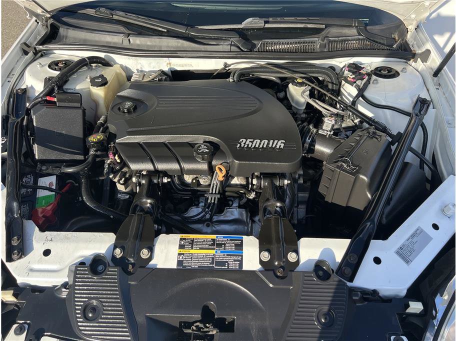 Used 2010 Chevrolet Impala LS image 18