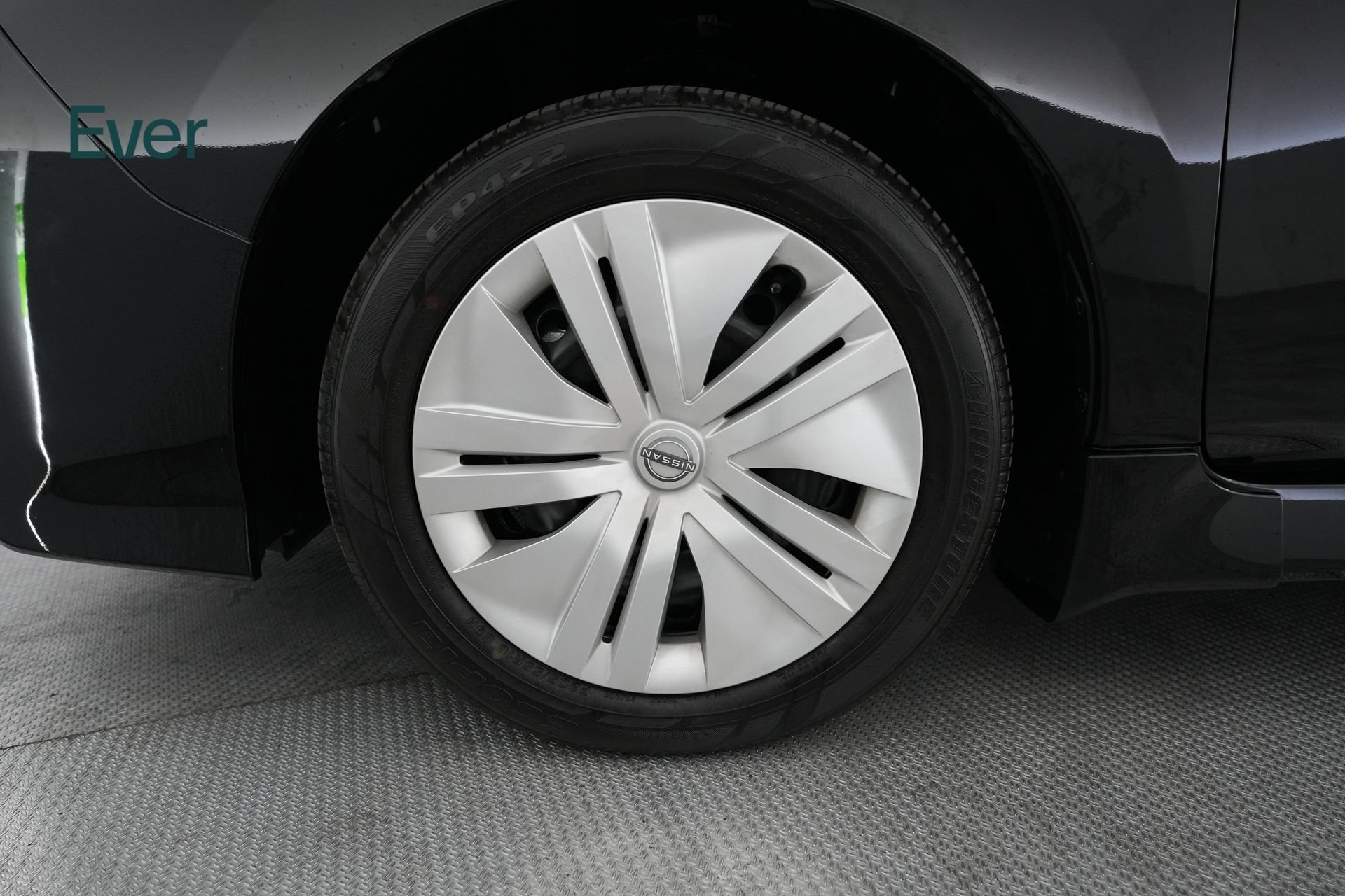 Used 2025 Nissan Leaf S FWD image 19