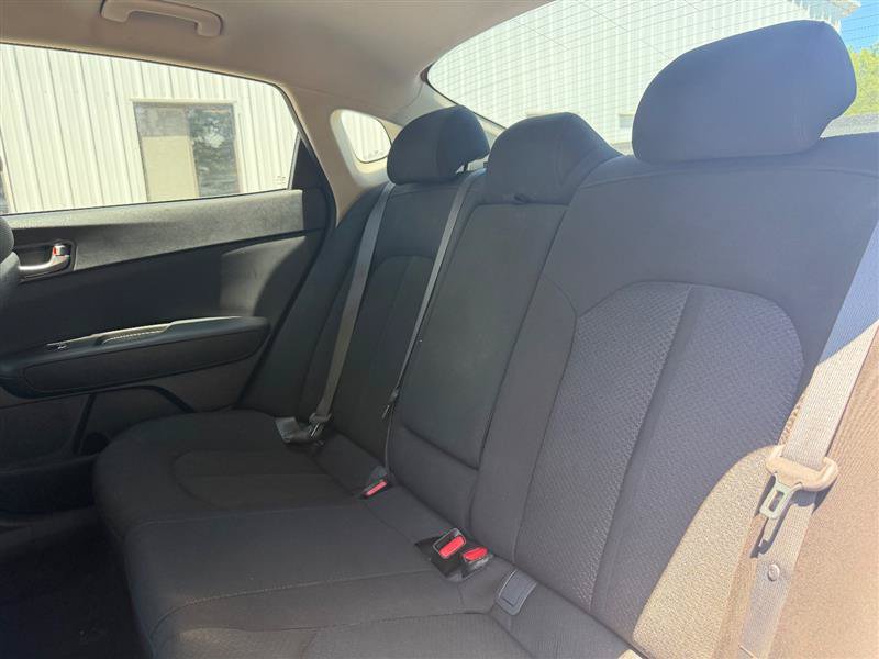 Used 2018 Kia Optima LX FWD image 15