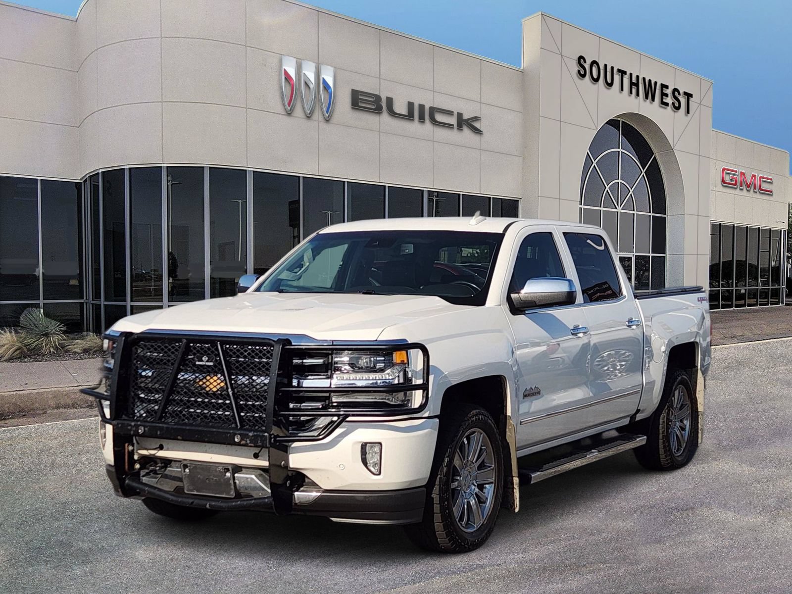Used 2017 Chevrolet Silverado 1500 High Country AWD/4WD image 2